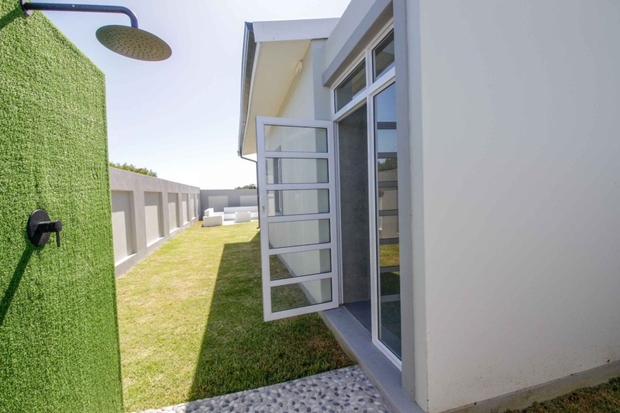 3 Bedroom Property for Sale in Aston Bay Eastern Cape